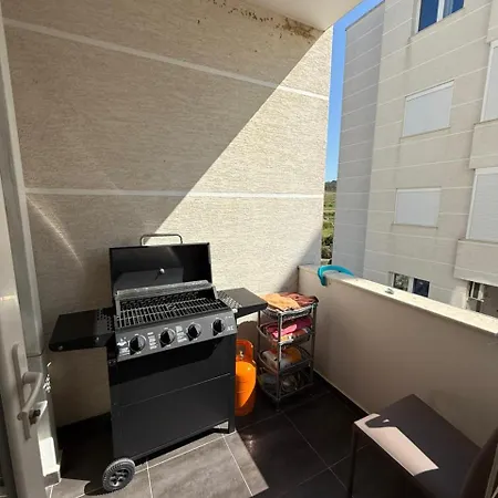 Oasis Bay Lalzi Plazhi San Pietro