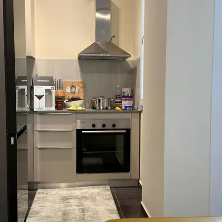 Oasis Bay Lalzi Апартаменты Plazhi San Pietro