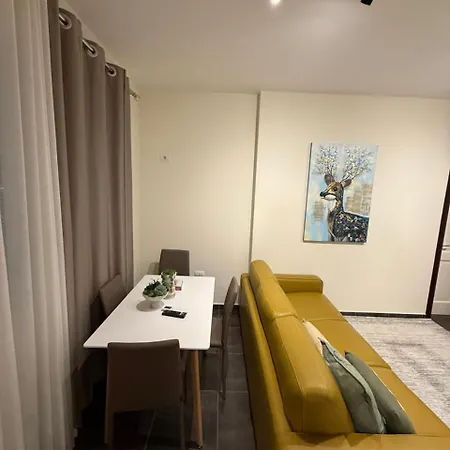 Oasis Bay Lalzi * Plazhi San Pietro