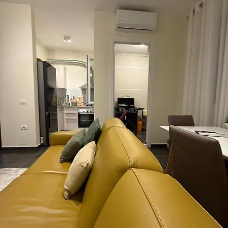 Oasis Bay Lalzi Апартаменты Plazhi San Pietro