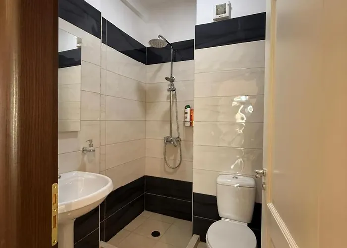 Oasis Bay Lalzi * Plazhi San Pietro