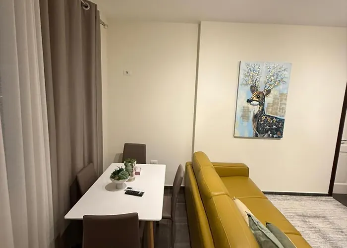 Oasis Bay Lalzi * Plazhi San Pietro