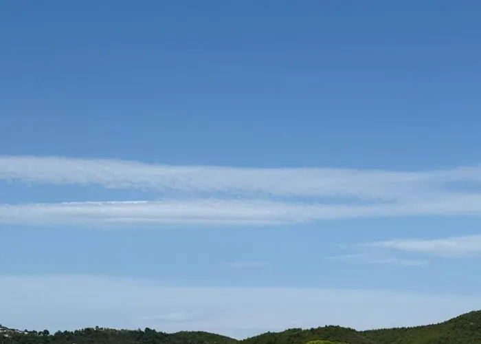 Oasis Bay Lalzi Апартаменты Plazhi San Pietro